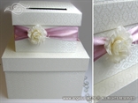kutija za kuverte sa rozom trakom i cvijetom