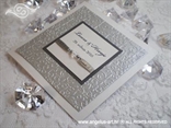 srebrno bijela pozivnica za vjenčanje boje leda s 3D strukturom